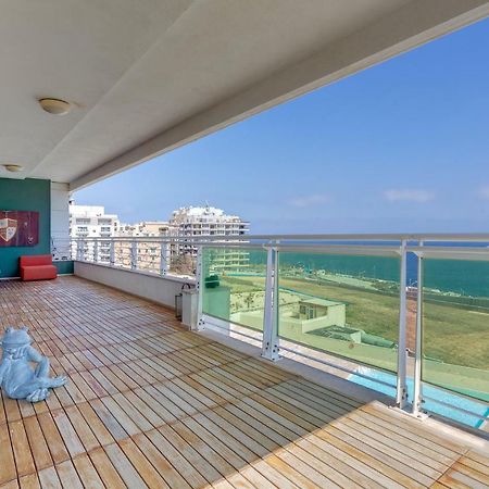 Seafront Apartment In Sliema With Pool, Upmarket Complex Buitenkant foto